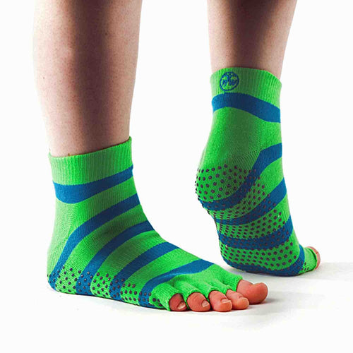 https://www.physioworldshop.co.uk/cdn/shop/products/physioworld-half-toe-socks-various-colours-physioworld-bluegreen-large-9-11-uk-297182_500x.jpg?v=1657795084